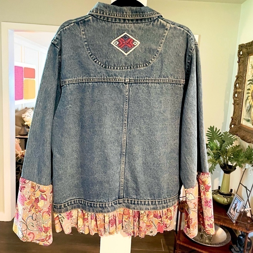 Agapo Vintage Denim Jacket Southwestern Embroidered Large - Picture 5 of 7
